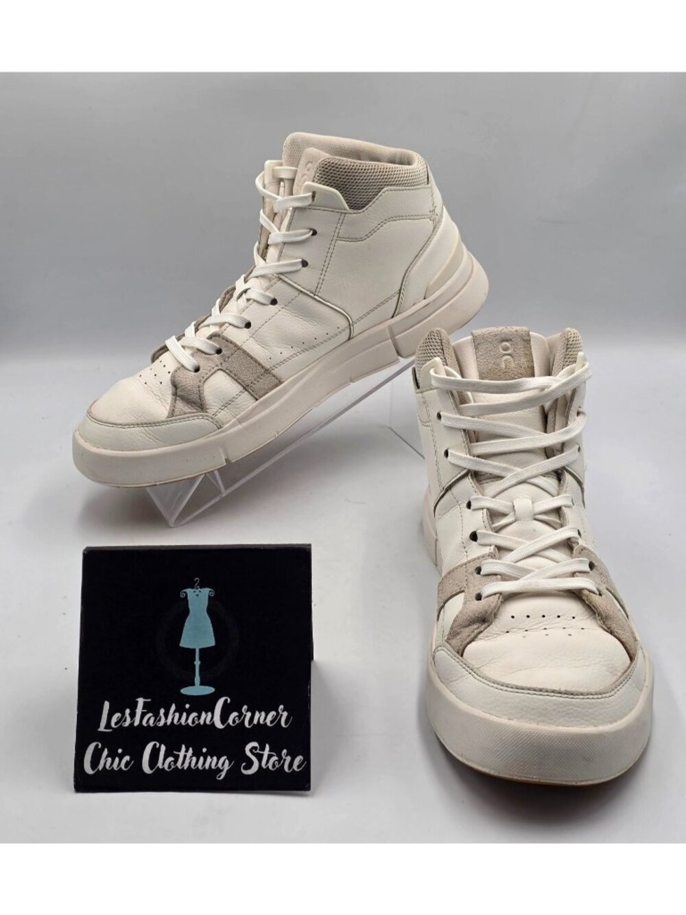 On Men's White Beige Leather The Roger Advantage Mid Sneakers Size 9.5 3807